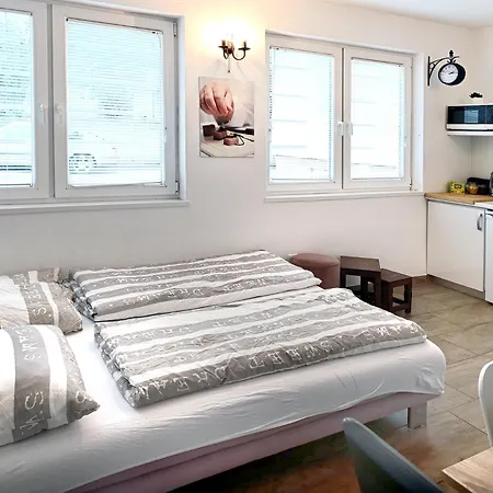 Apartament Katrca *